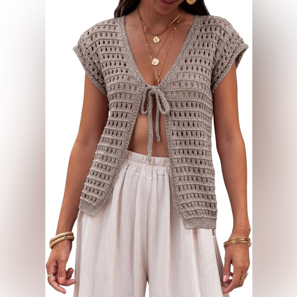 NWOT Knit Short Sleeve Top / Shrug